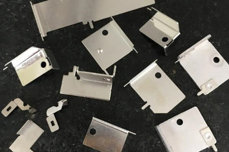 五金彈片的價(jià)格貴嗎?