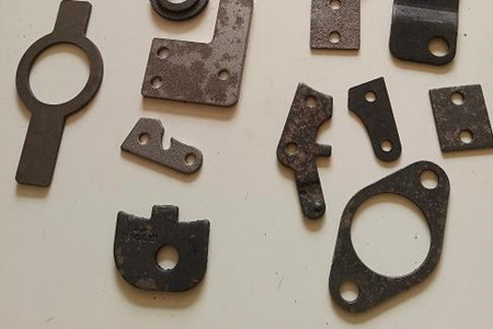 精密沖壓件產(chǎn)生時出現(xiàn)翻料、扭曲的原因及解決方法